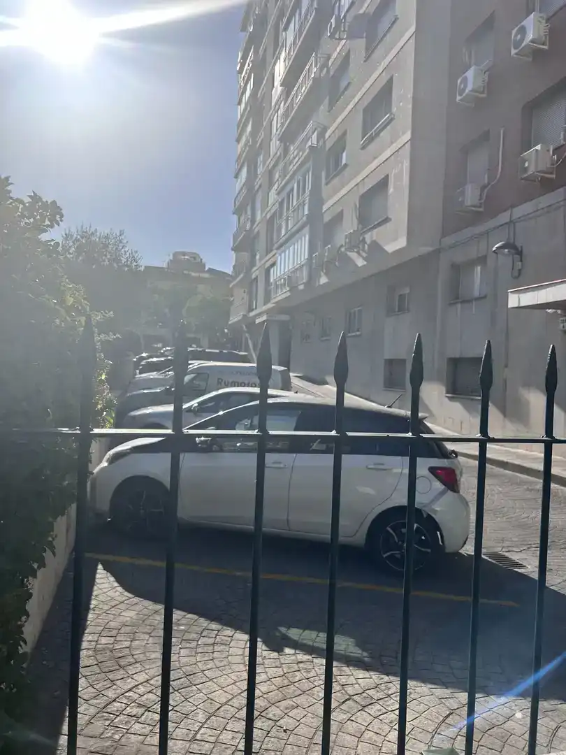 Aparcament de Pis en venda en  Madrid Capital amb Aire condicionat i Balcó