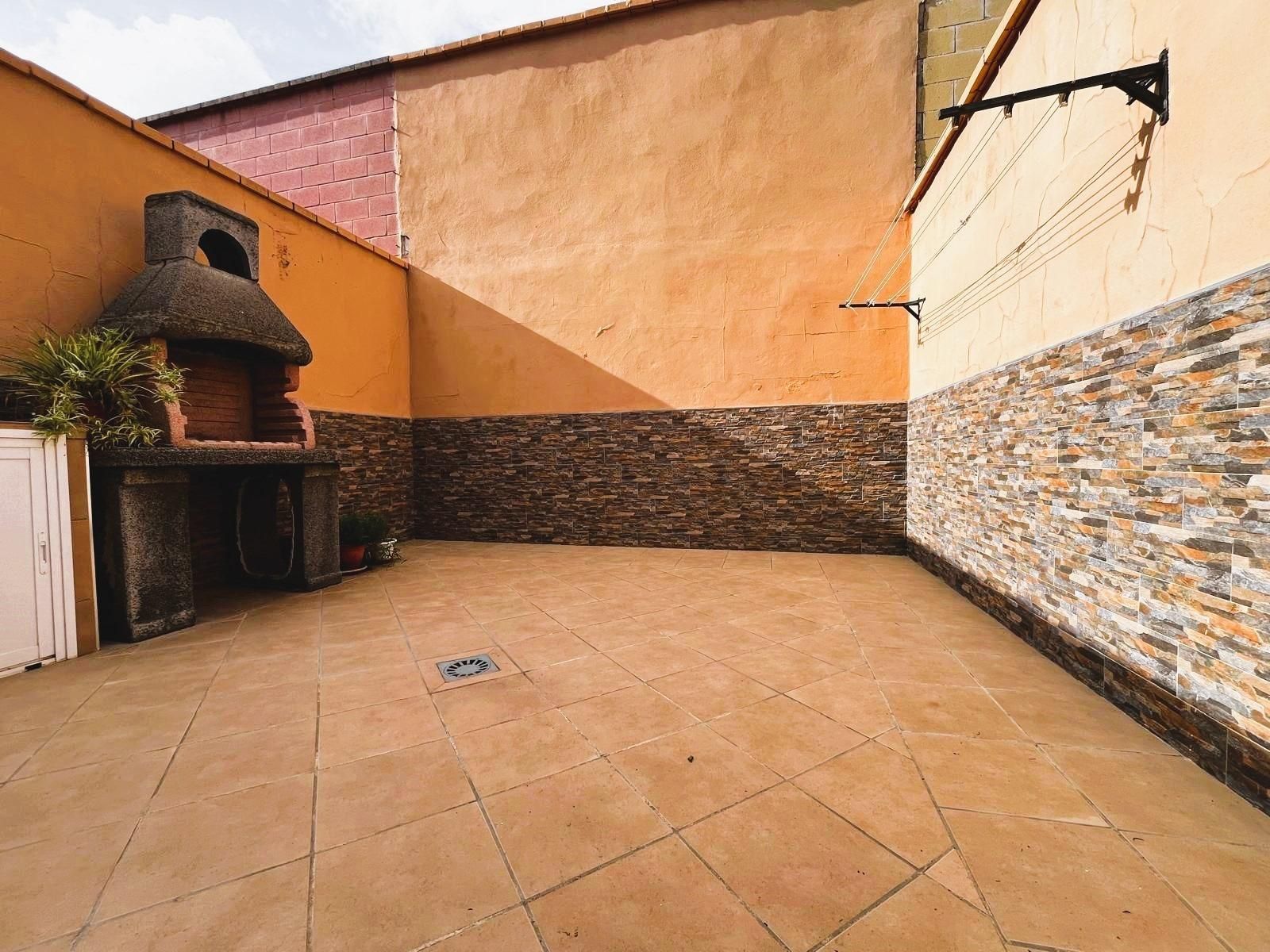 Terraza de Casa adosada en venta en Algeciras con Calefacción, Terraza y Trastero