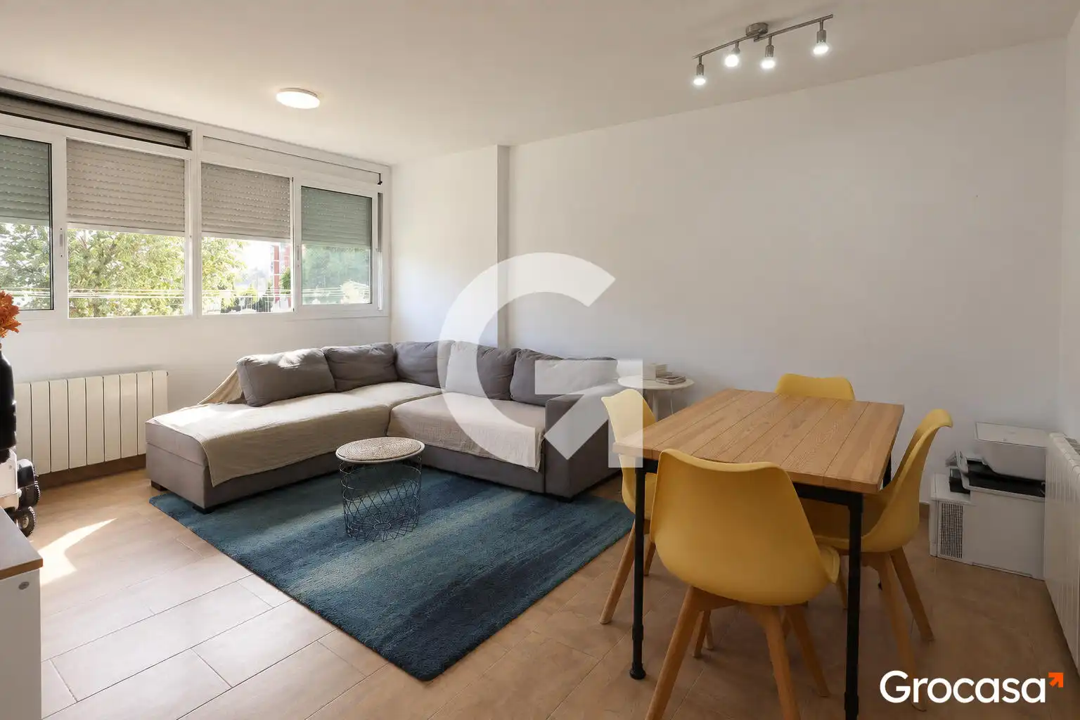 Living room of Flat for sale in Sant Boi de Llobregat  with Air Conditioner, Heating and Oven