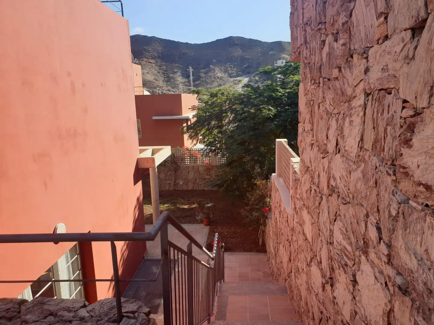Vista exterior de Casa o chalet en venta en Mogán con Aire acondicionado, Jardín privado y Terraza