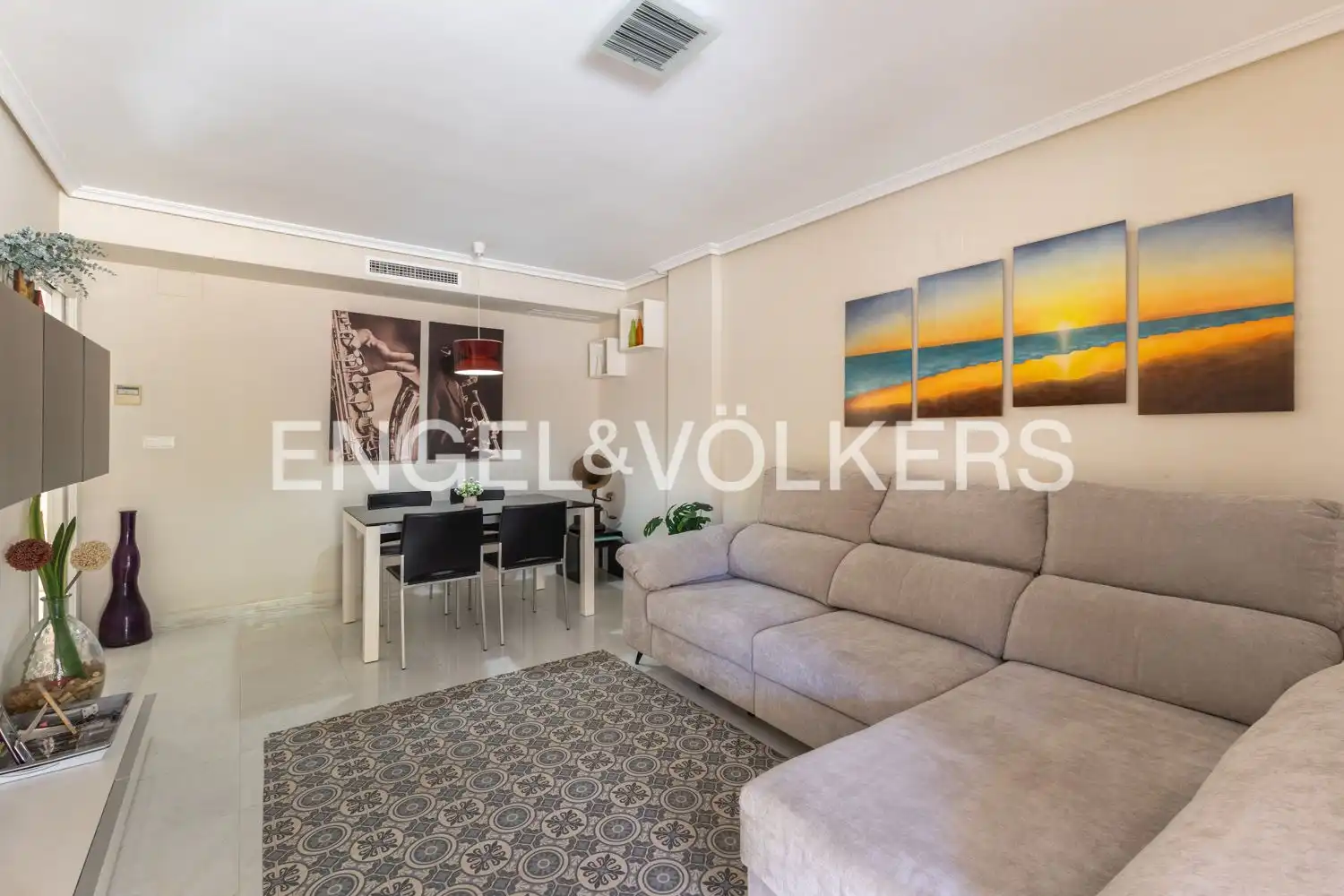 Wohnung zur Miete in Carrer José Segrelles, Canet d'En Berenguer