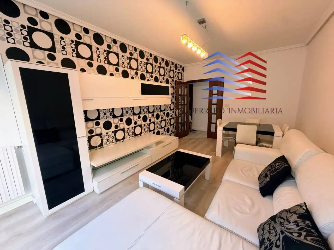 Living room of Flat for rent in Ourense Capital   with Heating, Terrace and Furnished