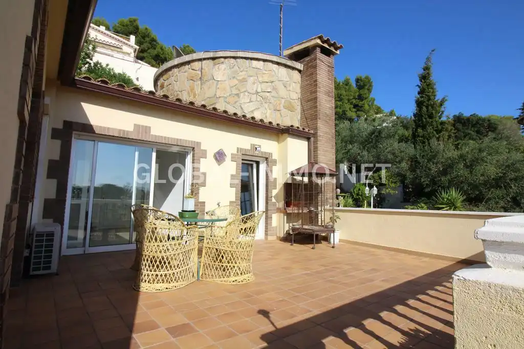 Terrassa de Casa o xalet en venda en Roses amb Aire condicionat, Calefacció i Jardí privat