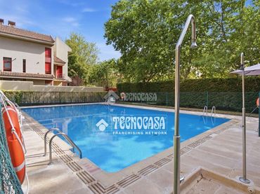 Flat with lift for sale in Ciudad Lineal