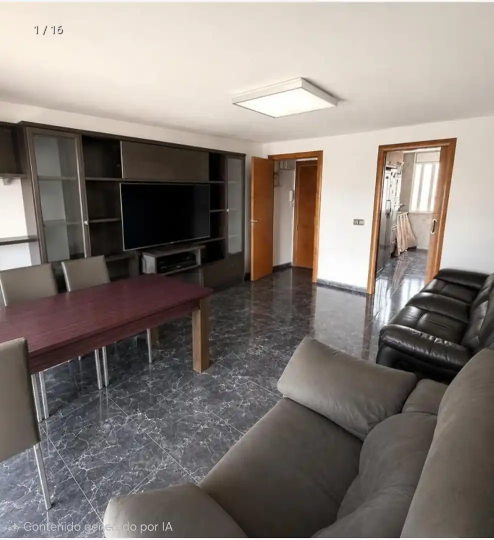 Sala d'estar de Pis en venda en L'Hospitalet de Llobregat