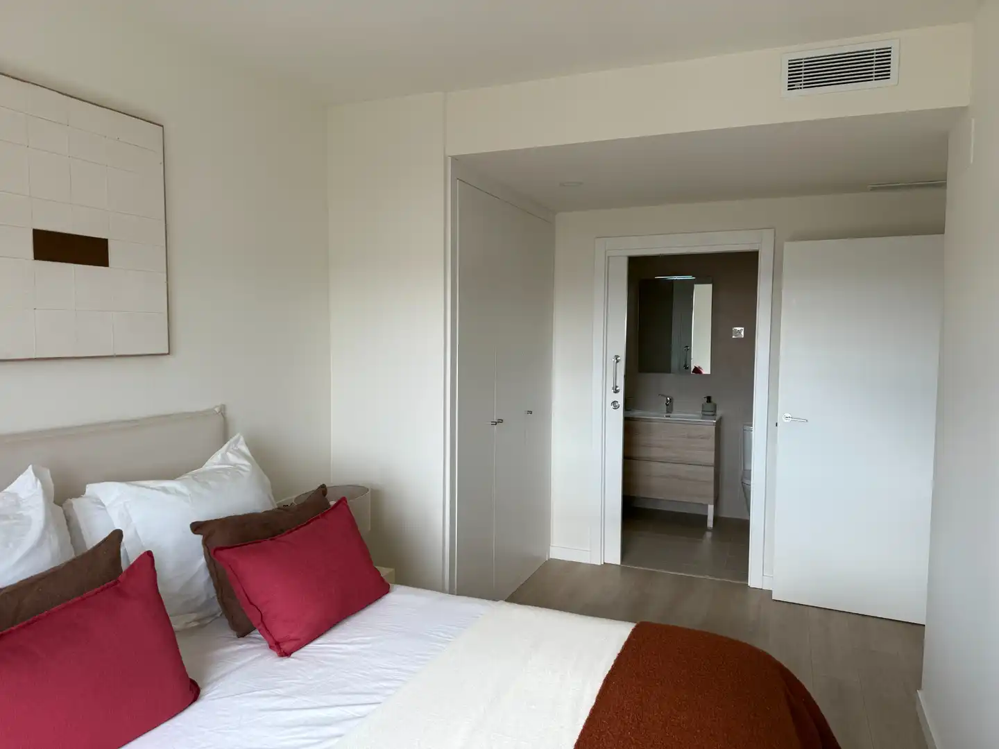Schlafzimmer von Wohnung zur Miete in Esplugues de Llobregat mit Klimaanlage, Heizung und Terrasse