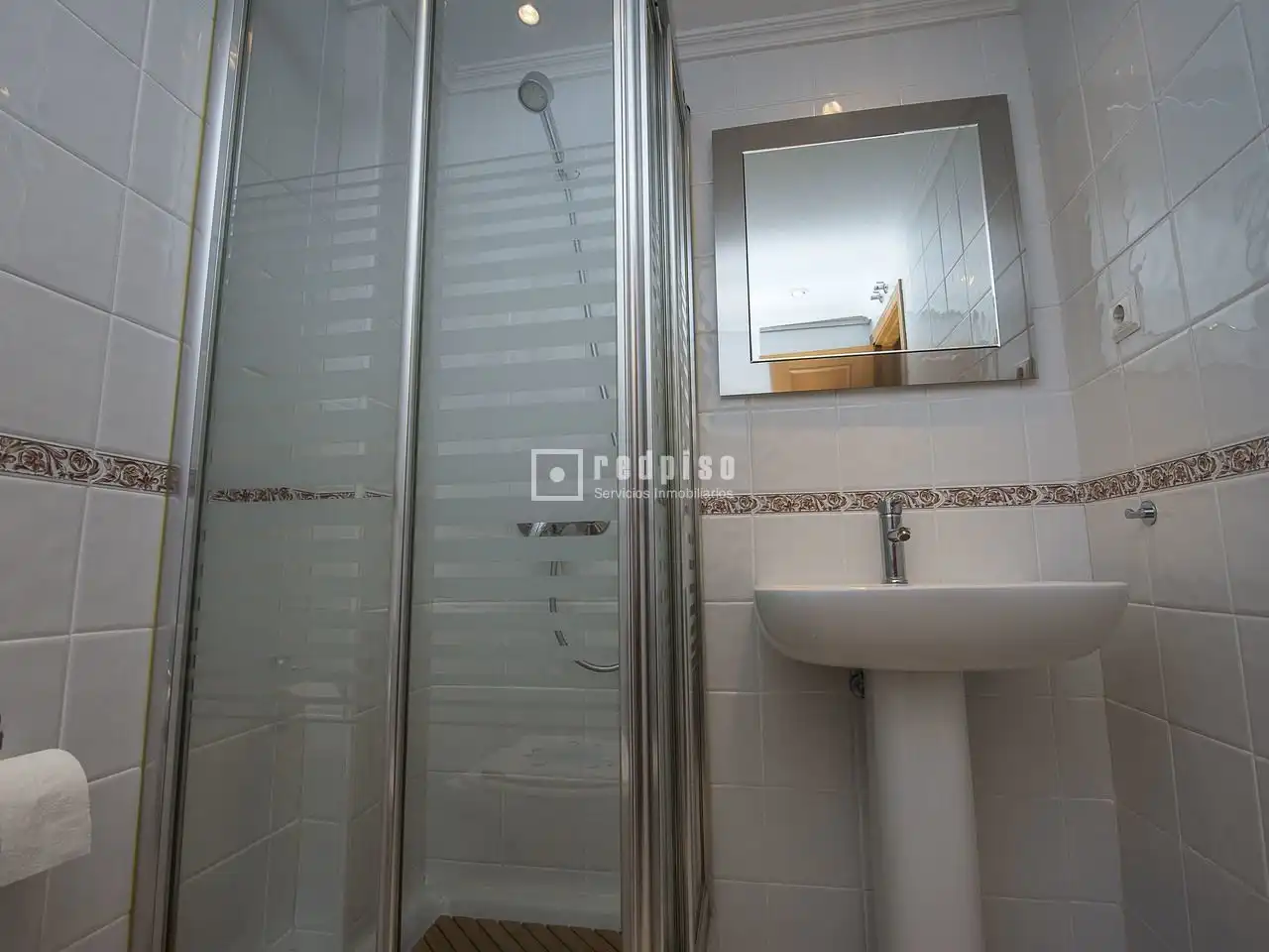 Bathroom of Flat for sale in Pinto  with Heating, Parquet flooring and Storage room