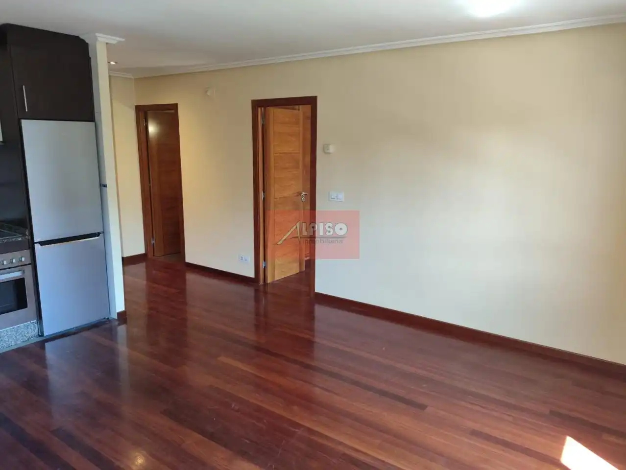 Living room of Apartments for rent in Ourense Capital   with Heating, Parquet flooring and Balcony