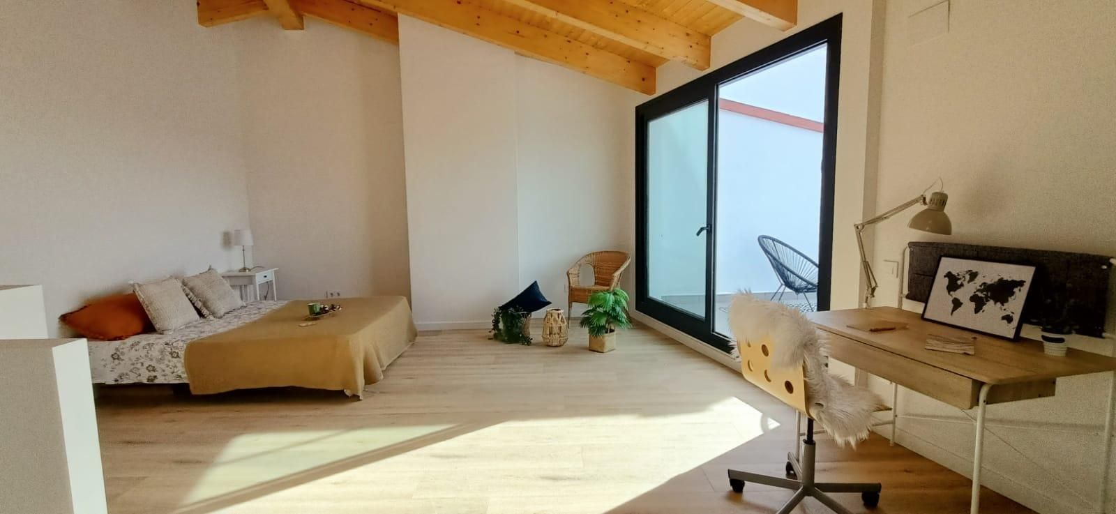 Bedroom of Duplex for sale in Cornellà de Llobregat  with Air Conditioner, Heating and Parquet flooring