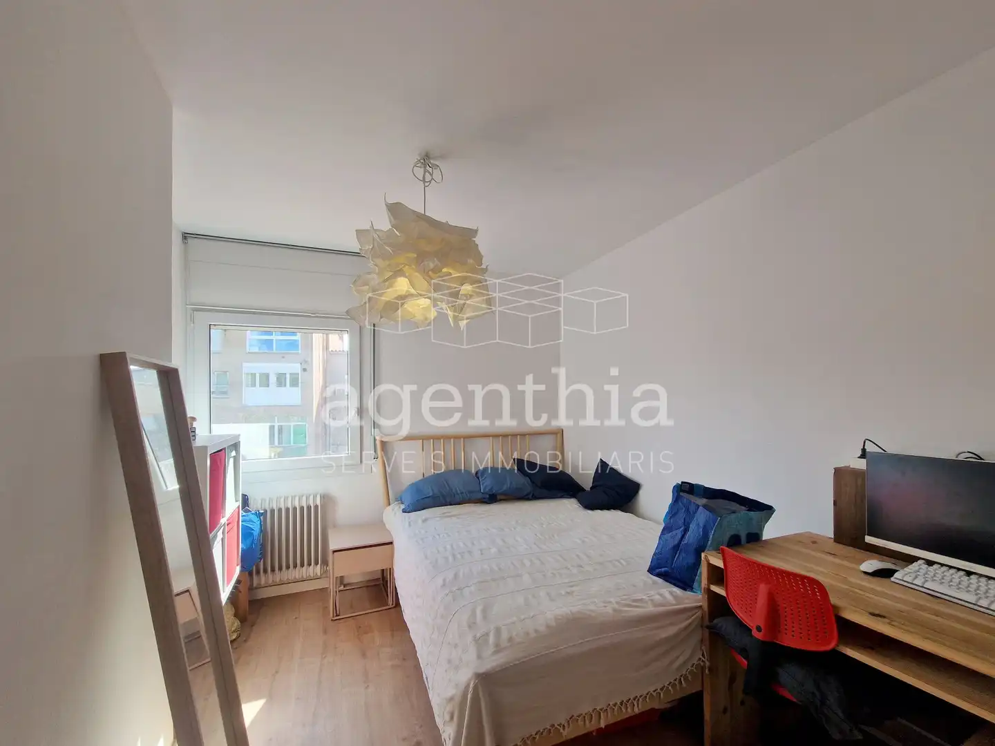 Study for sale in Girona, Girona