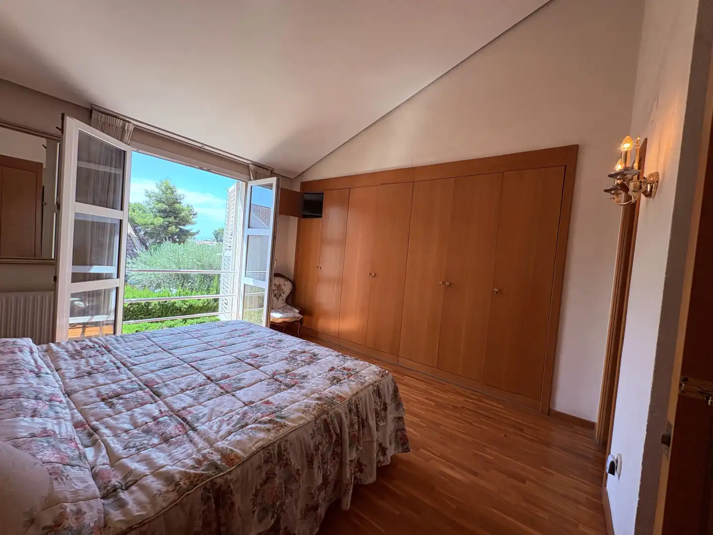 Habitación de Casa adosada en venta en Rocafort con Aire acondicionado, Calefacción y Jardín privado