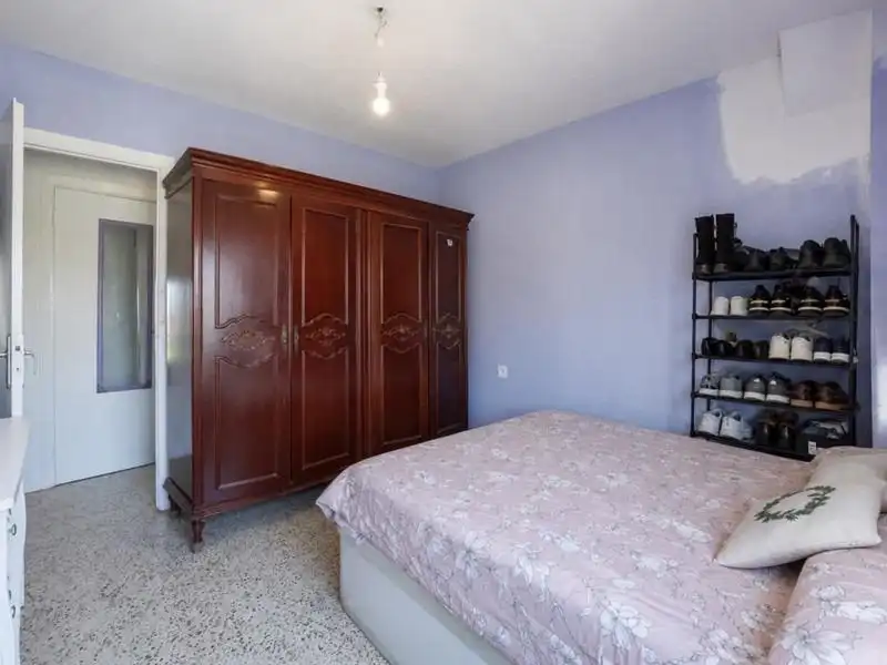 Habitación de Piso en venta en Granada con Calefacción