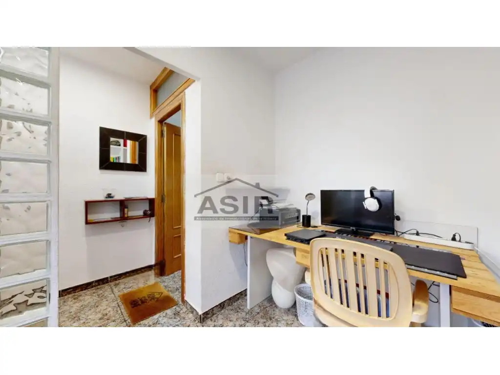 Vista exterior de Casa o xalet en venda en La Pobla Llarga amb Aire condicionat i Terrassa