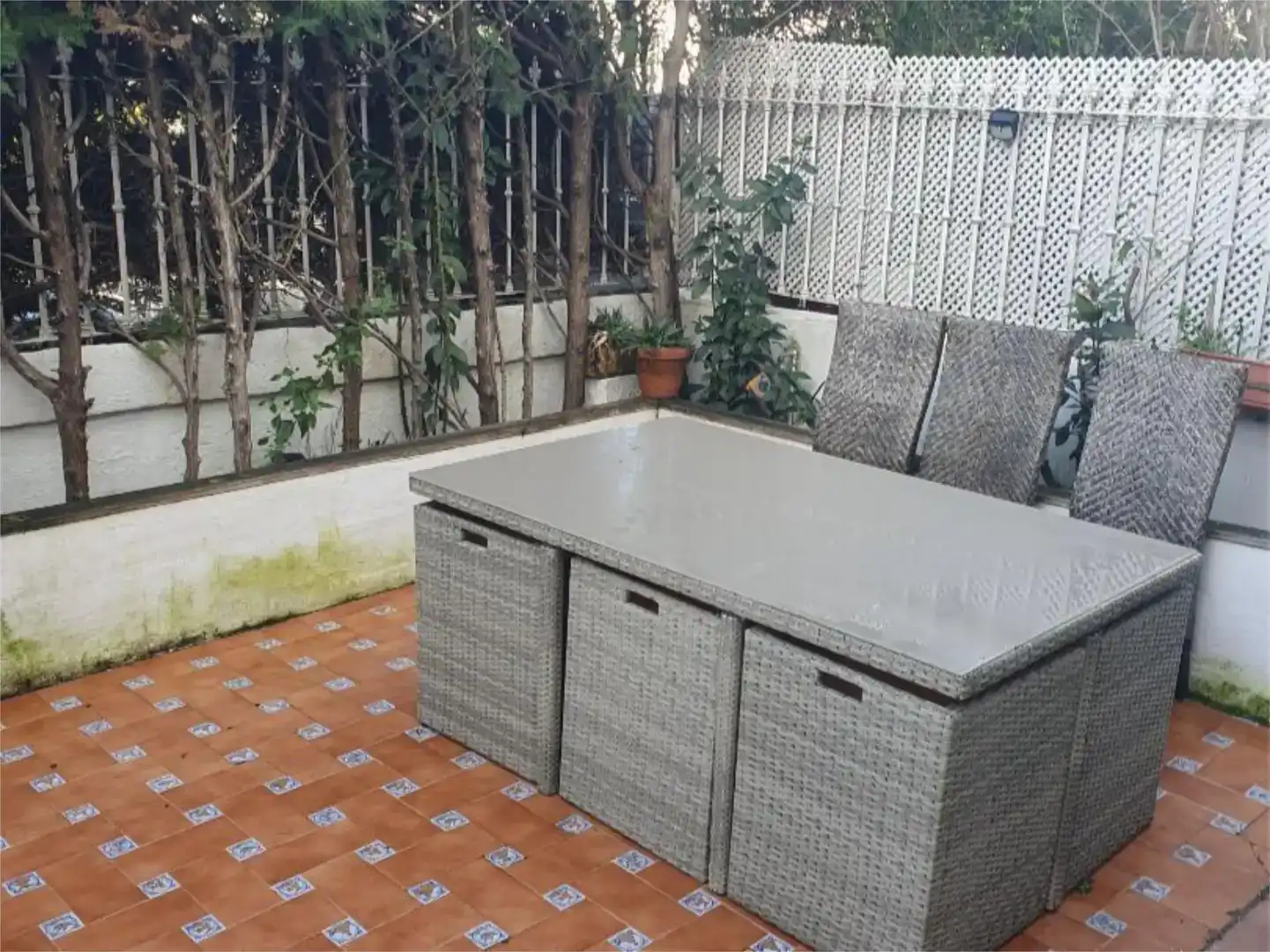 Terrassa de Casa adosada en venda en Tomares amb Aire condicionat i Piscina