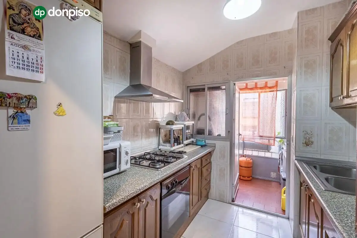 Cocina de Piso en venta en Granada con Alarma