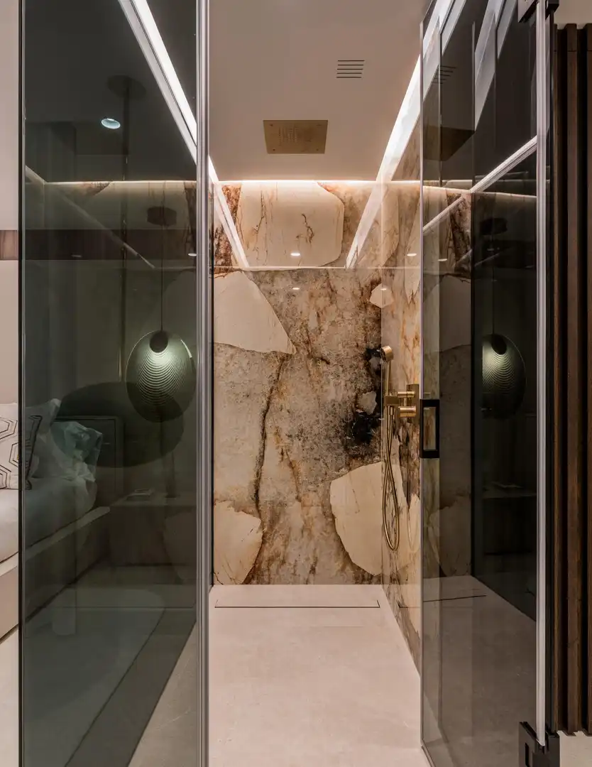 Bathroom of Apartments for sale in Marbella  with Air Conditioner, Heating and Alarm