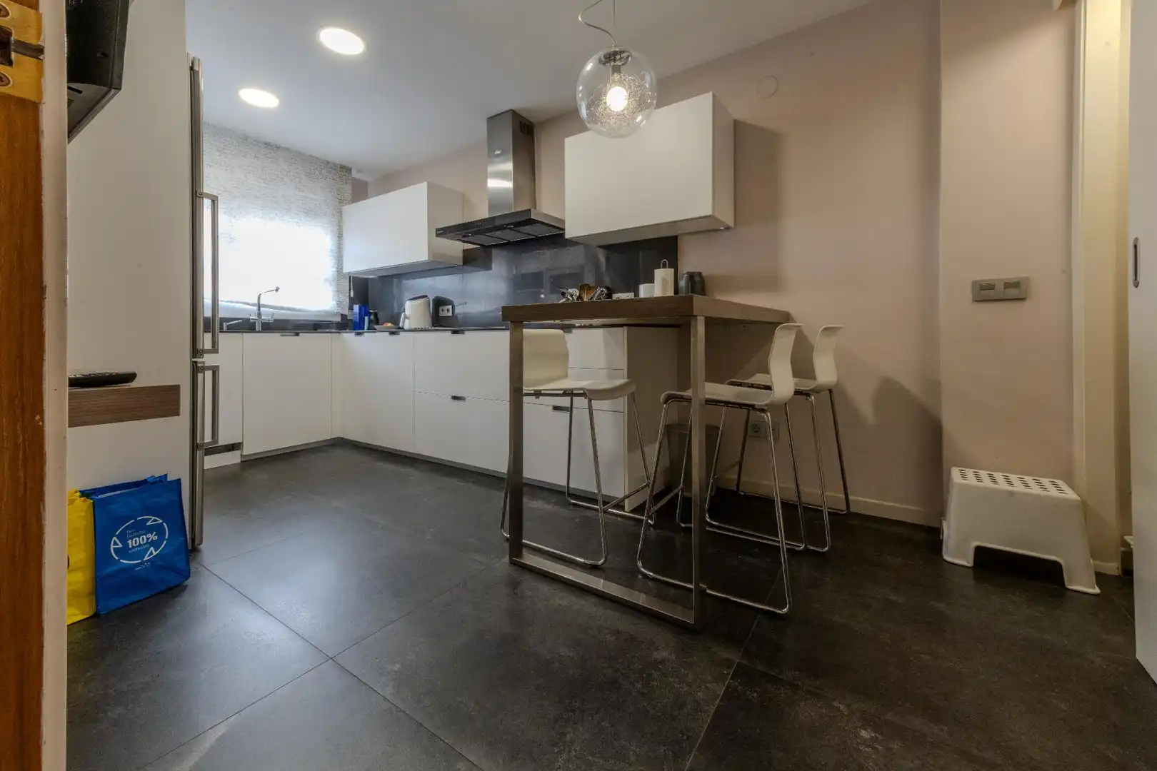 Cuina de Casa o xalet en venda en Castellar del Vallès amb Aire condicionat, Calefacció i Jardí privat