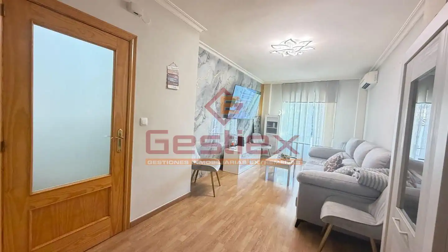 Sala de estar de Planta baja en venta en Almendralejo con Aire acondicionado