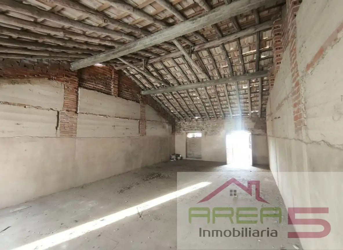 Casa adosada en venta en Santa Amalia con Trastero y Balcón