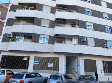 Business premises for sale in N/A 85