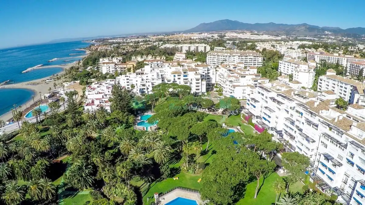 Exterior view of Flat for sale in Marbella  with Air Conditioner, Heating and Private garden