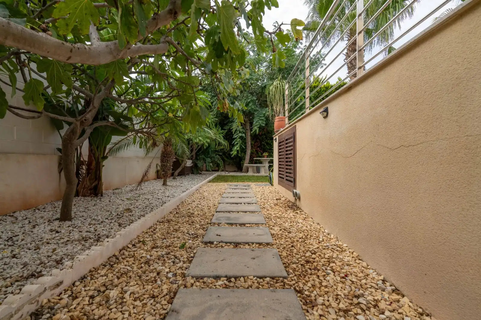 Terraza de Casa o chalet en venta en Almería con Aire acondicionado, Calefacción y Jardín privado
