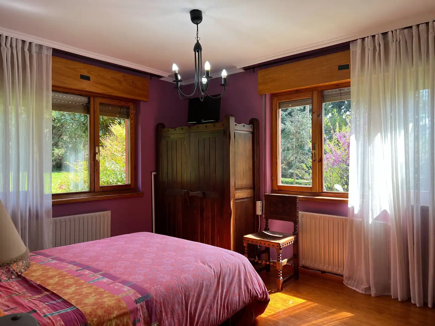 Habitación de Casa o chalet en venta en Cangas de Onís con Calefacción, Jardín privado y Amueblado