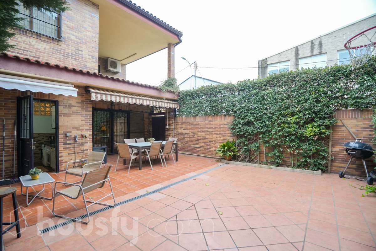 Terrassa de Casa o xalet en venda en  Madrid Capital amb Aire condicionat i Calefacció