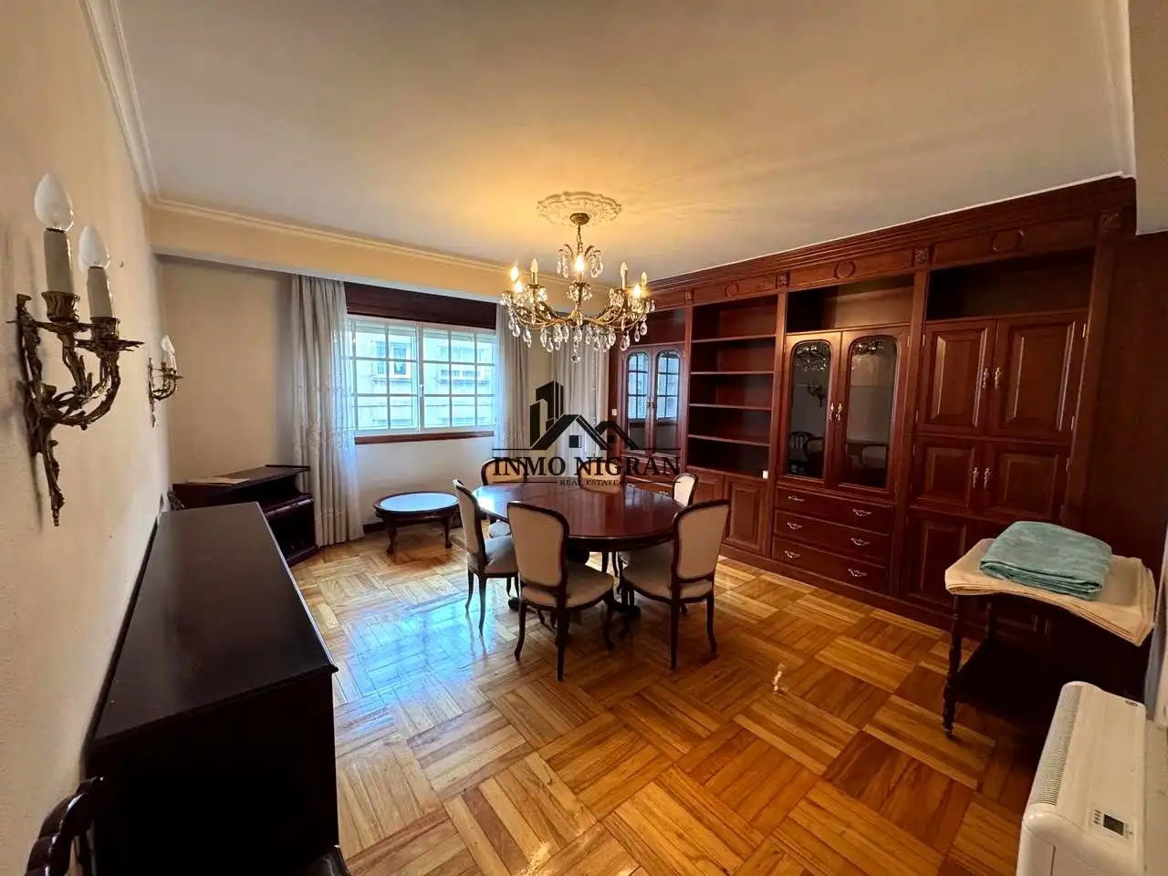 Esszimmer von Wohnung zum Verkauf in Vigo  mit Heizung, Parkett und Abstellraum