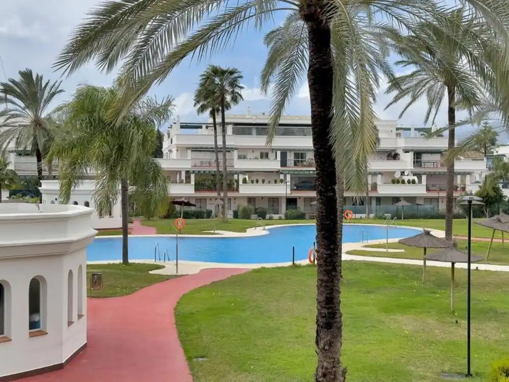 Mini appartamento con piscina in vendita a Nueva Andalucía, imagen 37