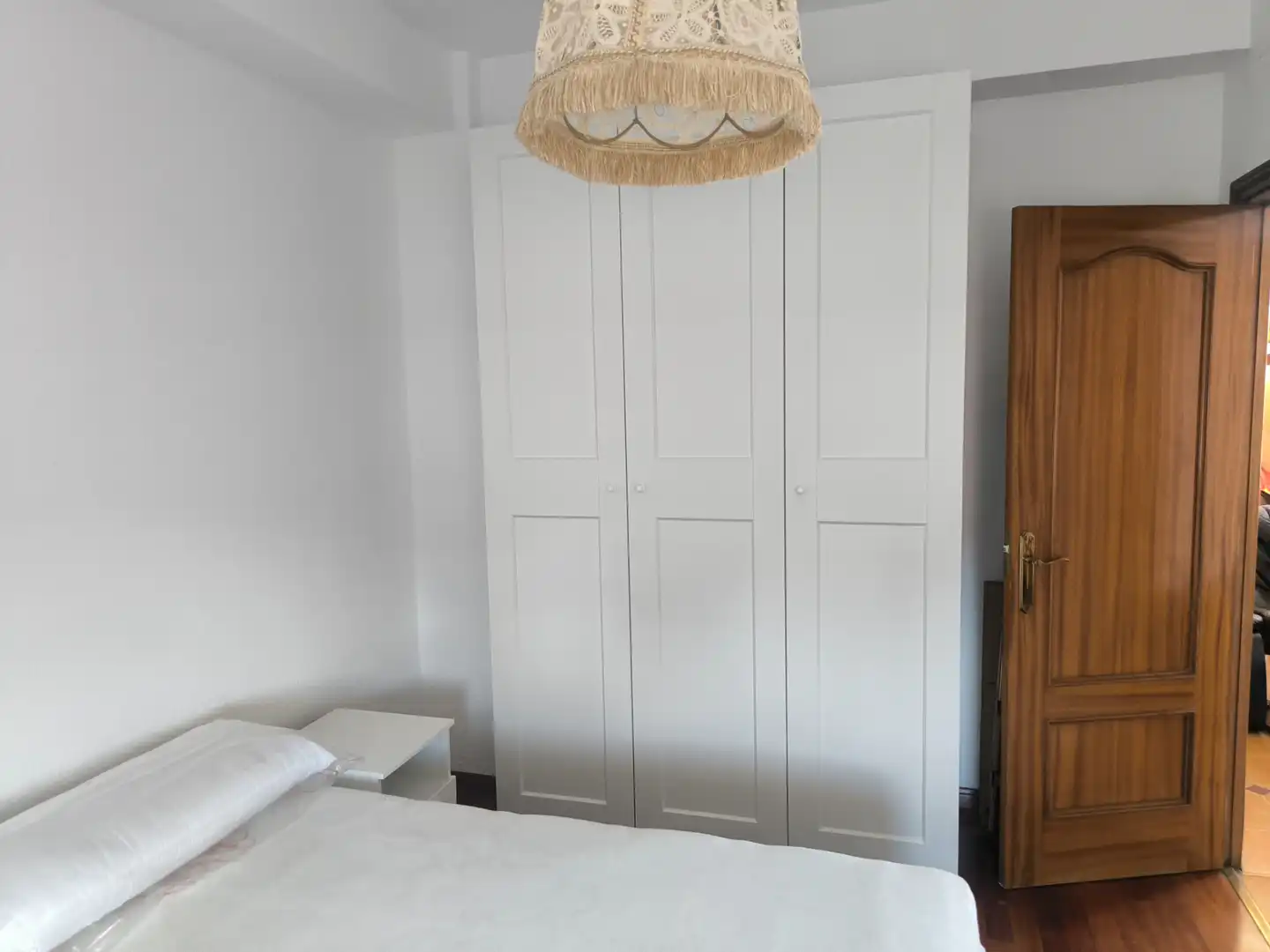 Dormitori de Pis de lloguer en Madrid amb Aire condicionat, Calefacció i Parquet