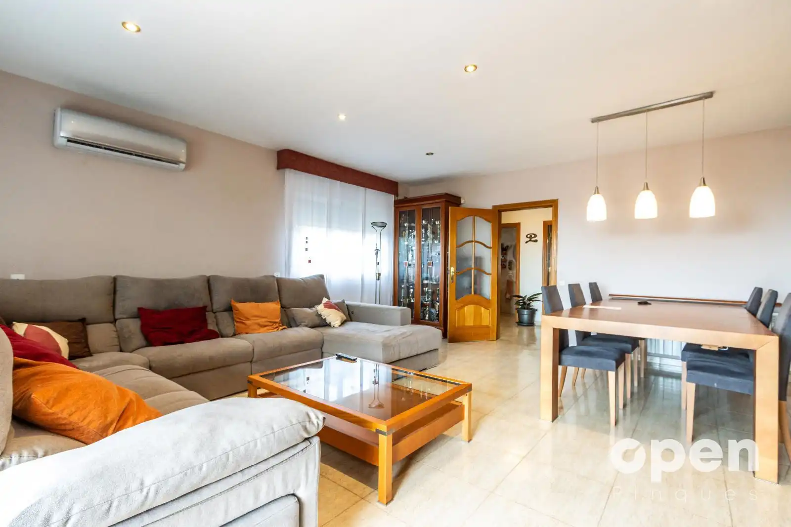 Sala d'estar de Casa o xalet en venda en Ullastrell amb Aire condicionat, Calefacció i Parquet