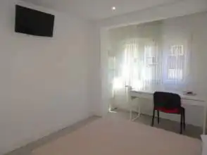 Habitación de Piso de alquiler en Gijón  con Calefacción, Parquet y Amueblado
