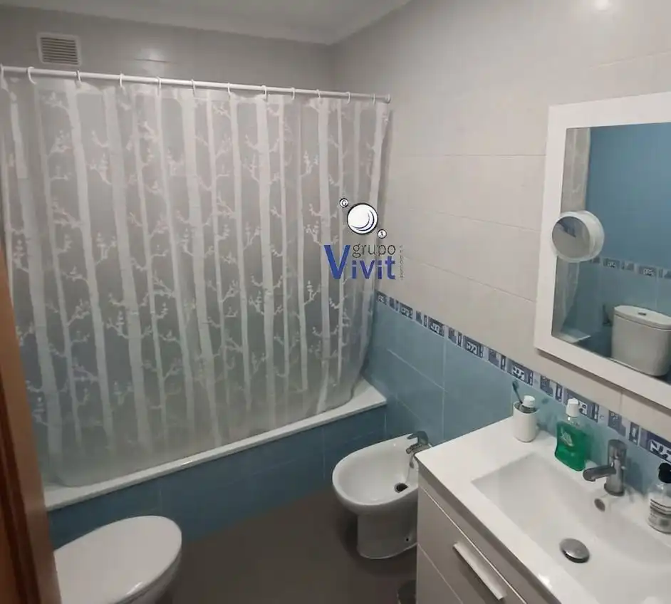 Badezimmer von Wohnung zum Verkauf in Alcalá de Guadaira mit Klimaanlage und Balkon