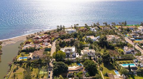 Descubre el potencial de esta fantástica villa para renovar en Casasola!
