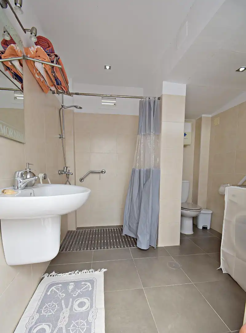 Bany de Casa o xalet en venda en El Puerto de Santa María amb Aire condicionat i Jardí privat