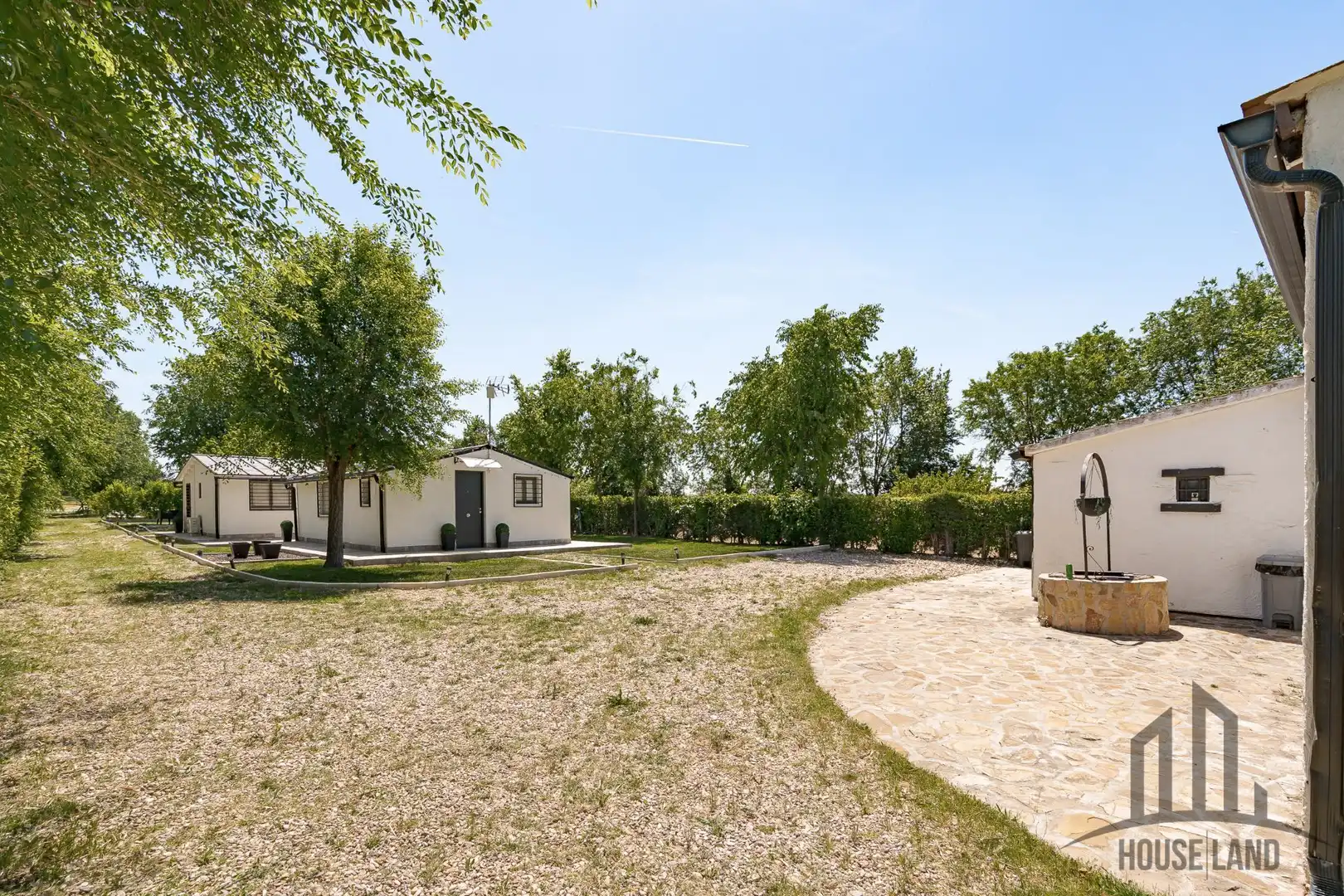 Garden of Country homes for sale in Fuente El Saz de Jarama  with Air Conditioner, Heating and Private garden