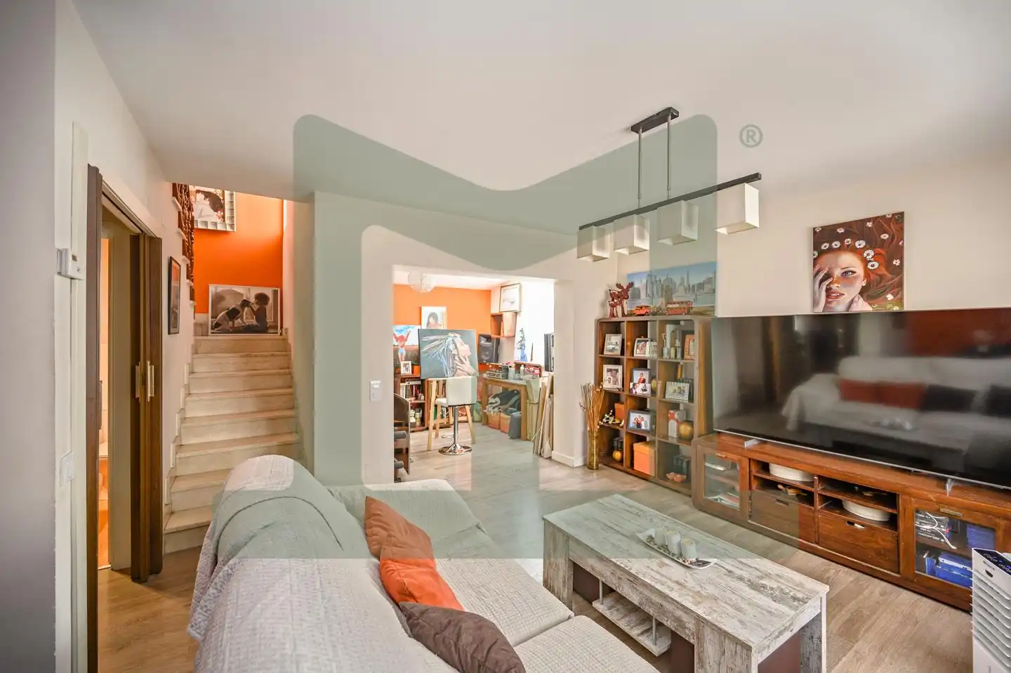 Wohnzimmer von Einfamilien-Reihenhaus zum Verkauf in Griñón mit Klimaanlage, Heizung und Privatgarten