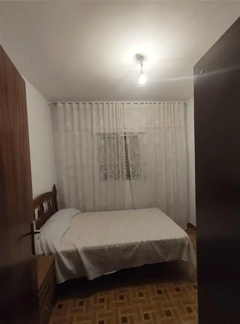 Dormitori de Planta baixa en venda en Galisteo amb Traster, Moblat i Rentadora