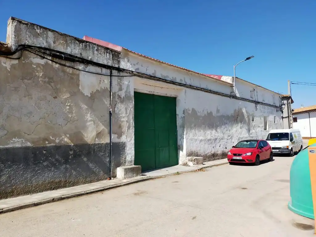 Vista exterior de Casa o chalet en venta en Villarrubio
