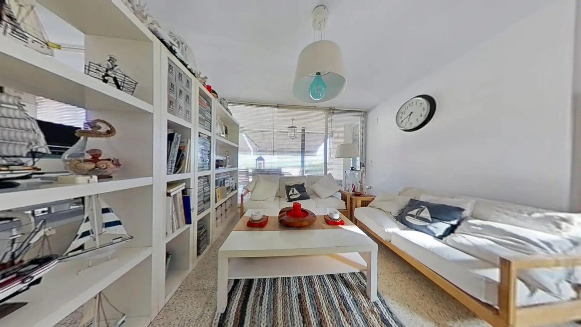 Sala d'estar de Casa o xalet en venda en Alicante / Alacant amb Aire condicionat, Calefacció i Terrassa