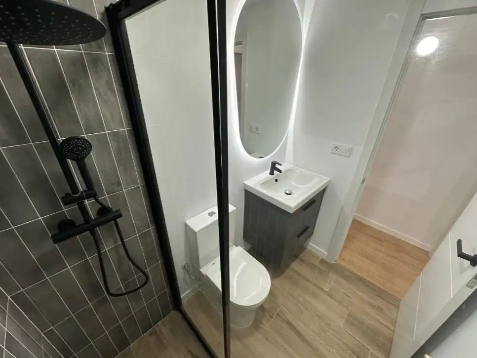 Piso en venta en Ronda de ľEst 36, imagen 9