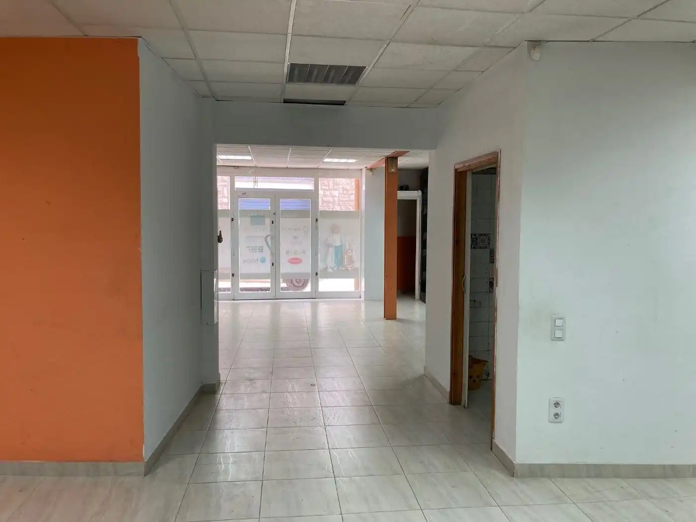 Commercial properties for rent in Igualada  with Air Conditioner