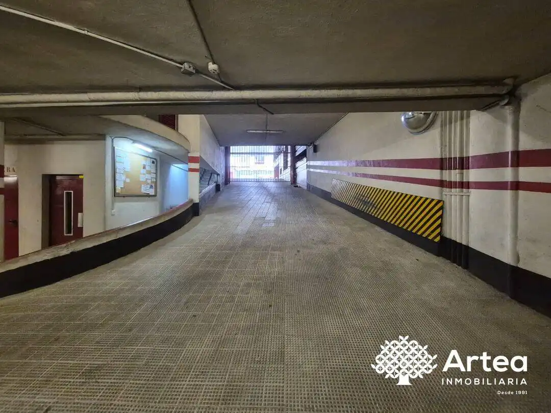 Parkplatz von Garage zum Verkauf in Bilbao 
