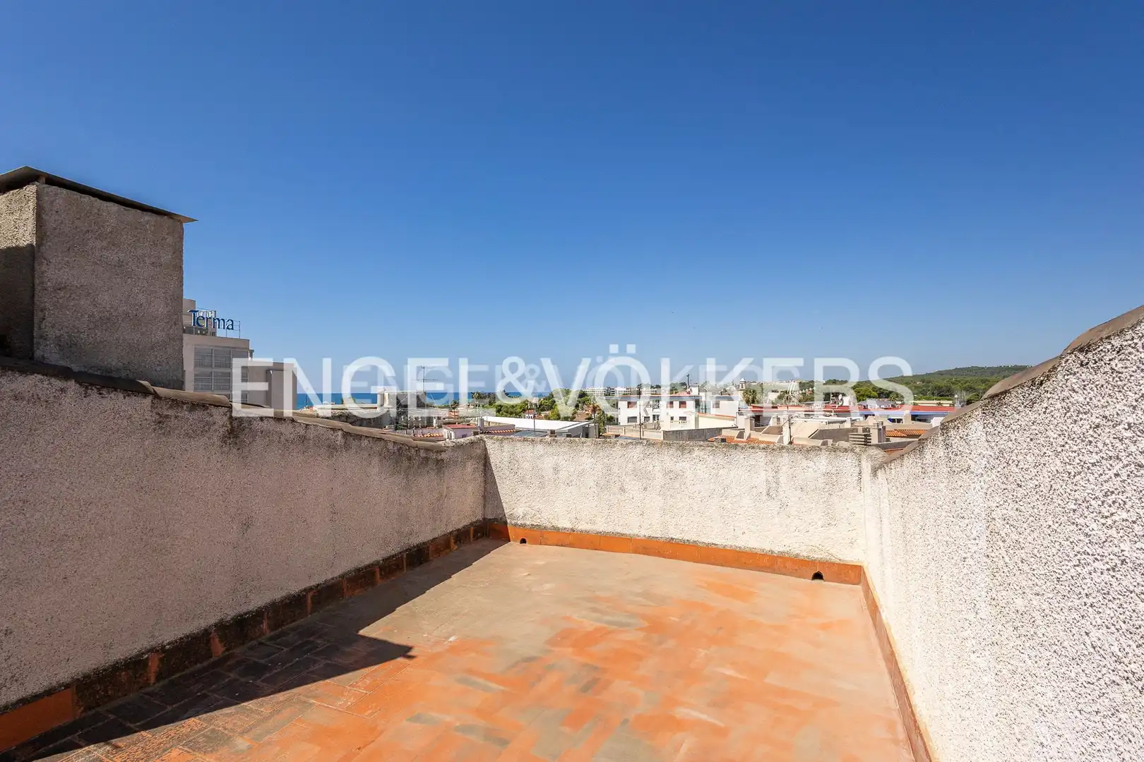 Vista exterior de Àtic en venda en El Vendrell amb Aire condicionat, Calefacció i Balcó