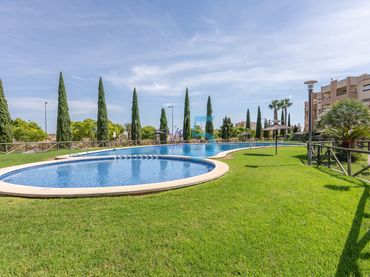 Pis amb piscina en venda a Campo de Murcia