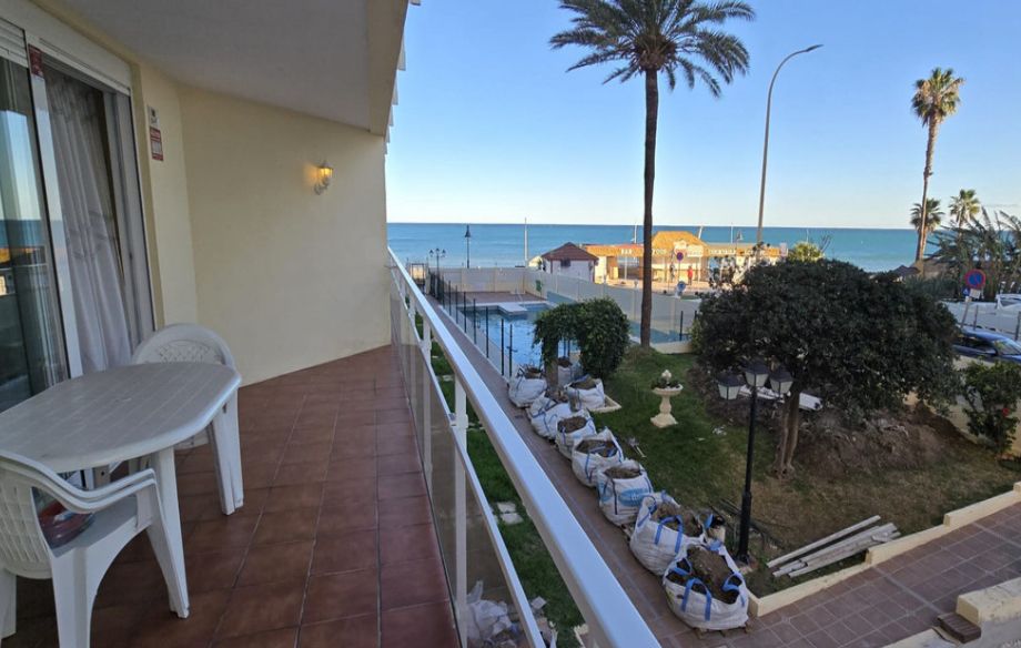 Dormitori de Pis en venda en Torremolinos amb Terrassa, Moblat i Forn