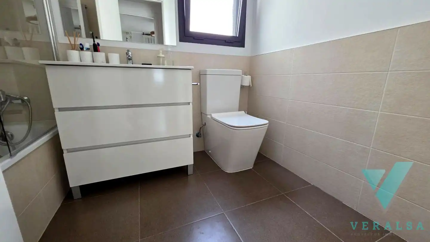 Baño de Piso en venta en Madrid con Aire acondicionado, Calefacción y Terraza
