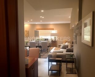 Sala d'estar de Apartament en venda en  Madrid Capital amb Aire condicionat i Calefacció