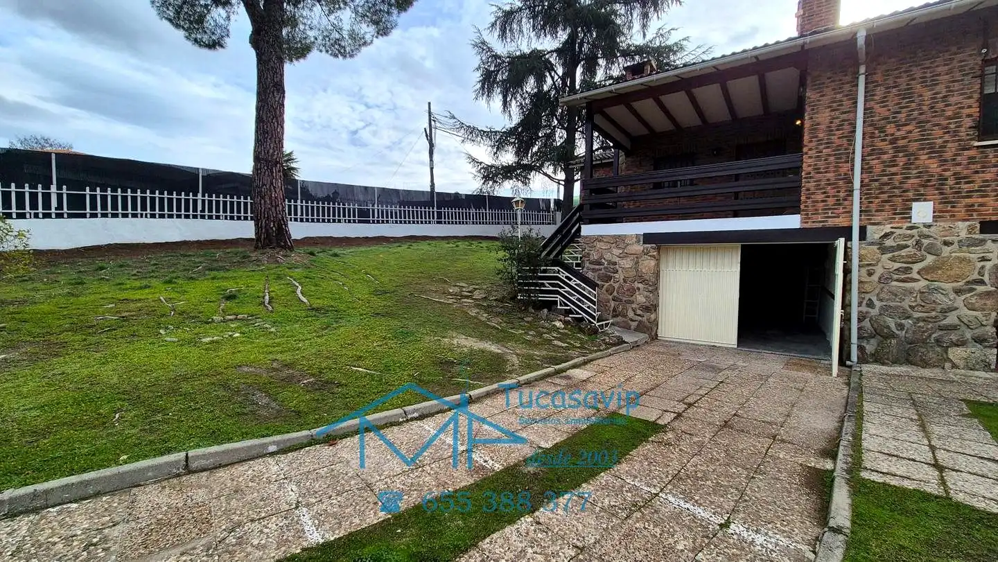 Jardí de Casa o xalet en venda en Pelayos de la Presa amb Calefacció, Jardí privat i Piscina comunitària